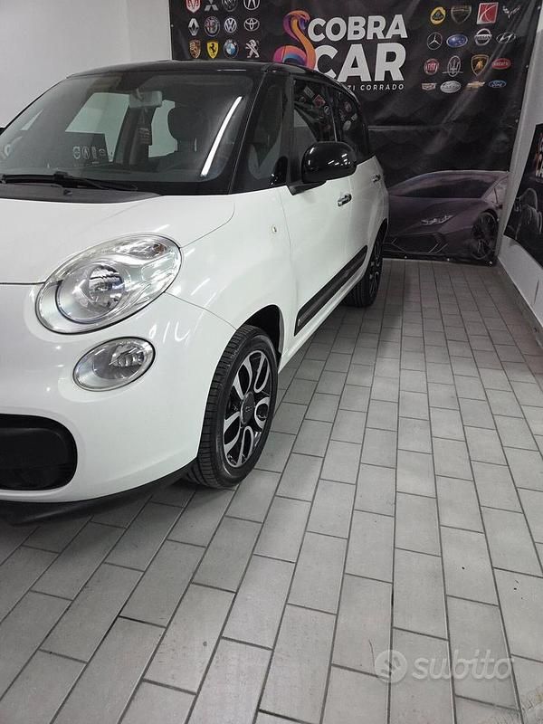 Usata Fiat 500L Lounge 80 CV (58 kW) 2014 Bianco Monovolume