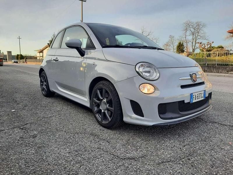 Argento Usata 2015 Abarth 595 Tre volumi | 11.990 € (Buon prezzo) - Immagine 1/4