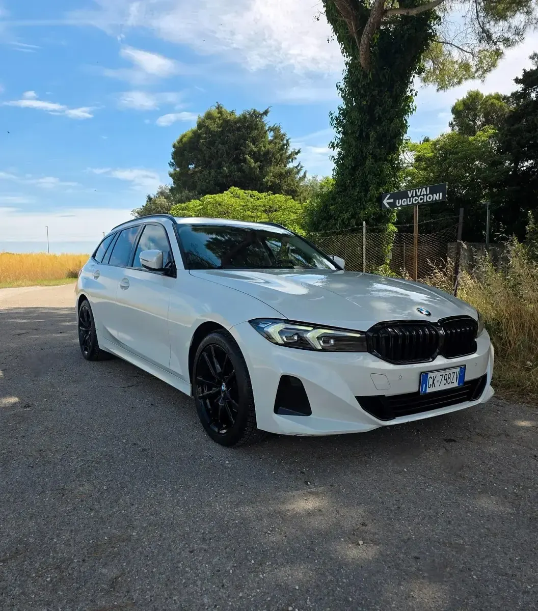 Usata BMW 318 Comfort Edition 150 CV (110 kW) 2022 Bianco Station wagon