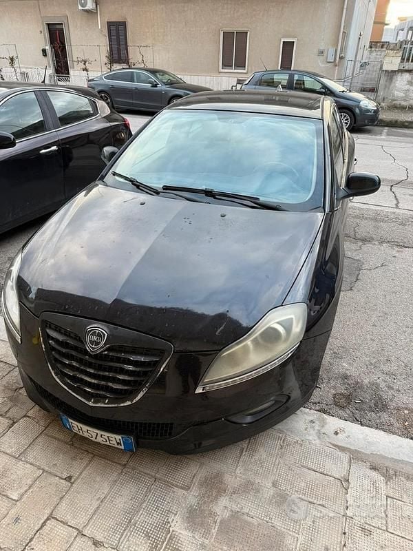 Usata 2012 Lancia Delta Utilitaria | 1000 € (Super prezzo) - Immagine 1/4