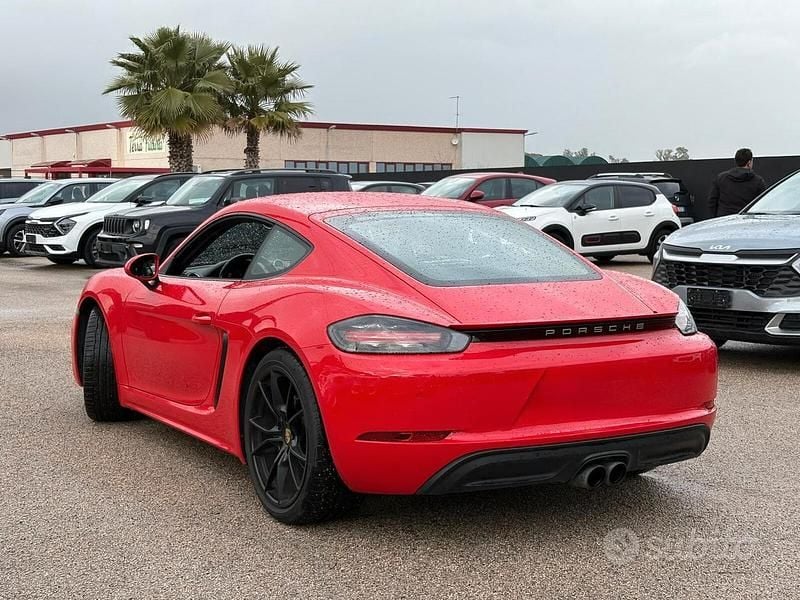 Usata Porsche 718 Cayman 300 CV (220 kW) 2017 Rosso Coupé