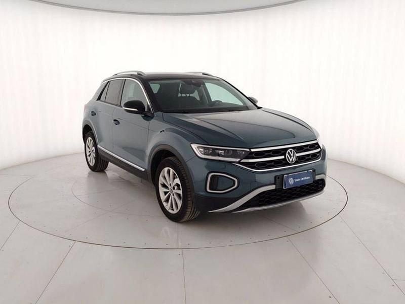 Usata VW T-Roc Style 110 CV (80 kW) 2023 Grigio metallizzato SUV
