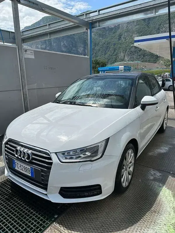 Usata Audi A1 Sportback Ambiente 116 CV (85 kW) 2016 Bianco Utilitaria