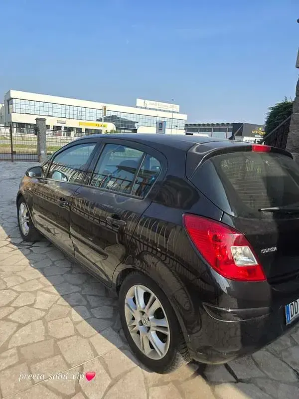 Usata Opel Corsa 75 CV (55 kW) 2002 Utilitaria