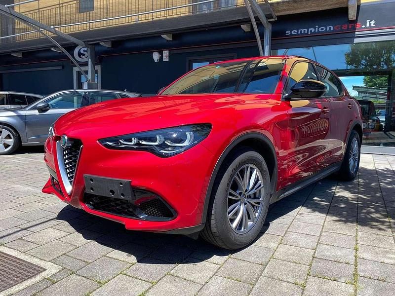 Usata Alfa Romeo Stelvio Super 160 CV (117 kW) 2023 Rosso SUV