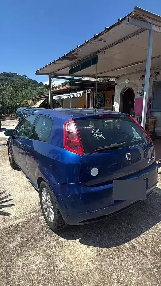 Usata Fiat Grande Punto 65 CV (47 kW) 2008 Bluazzurro Utilitaria