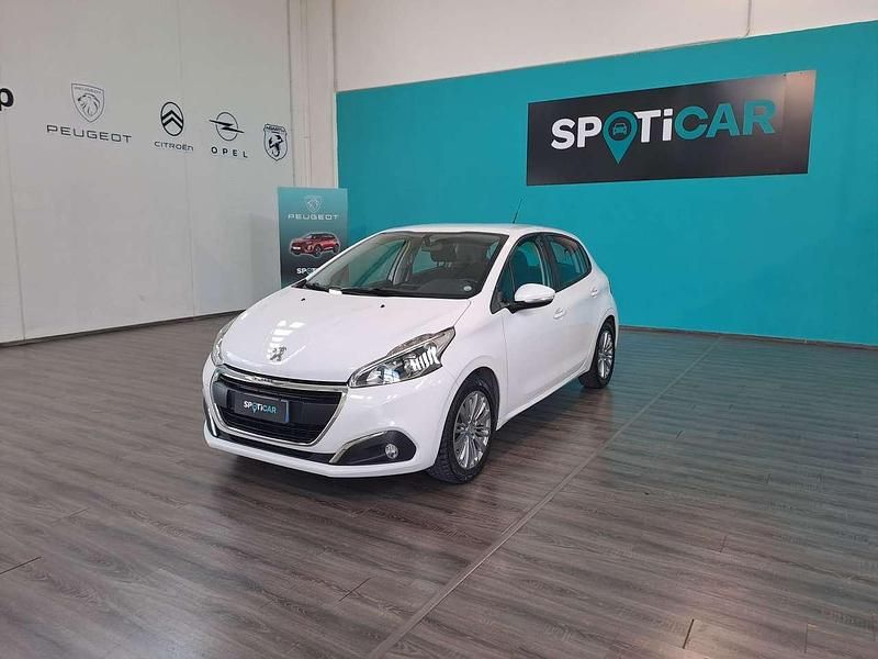 Bianco Usata 2018 Peugeot 208 Active Due volumi | 10.000 € (Buon prezzo) - Immagine 1/4