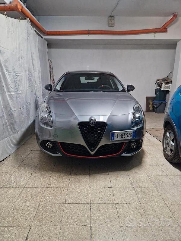 Usata Alfa Romeo Giulietta 150 CV (110 kW) 2016 Grigio Berlina