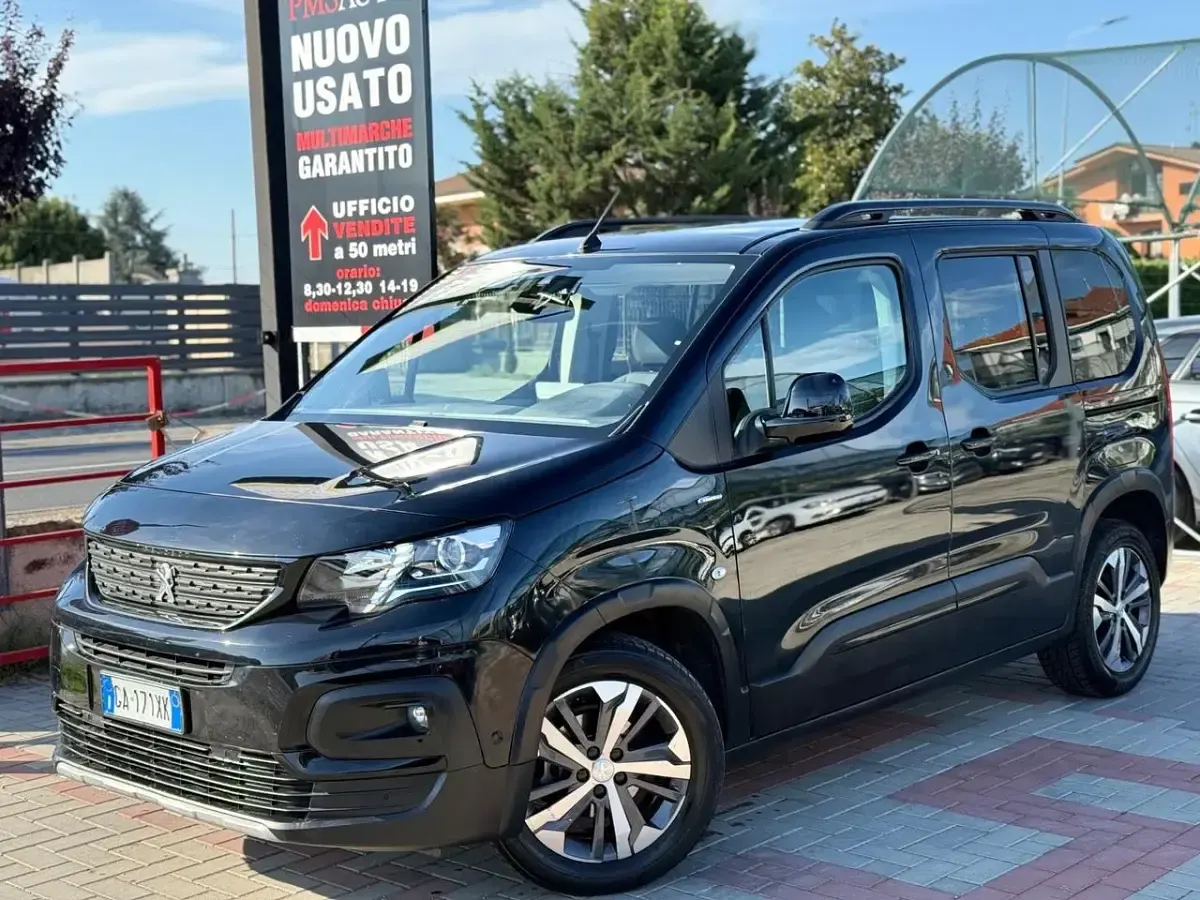 Usata Peugeot Rifter GT-line 101 CV (74 kW) 2020 Nero Monovolume