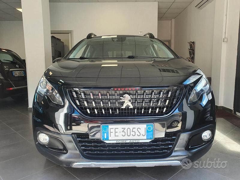 Usata Peugeot 2008 GT-line 120 CV (88 kW) 2016 Nero SUV