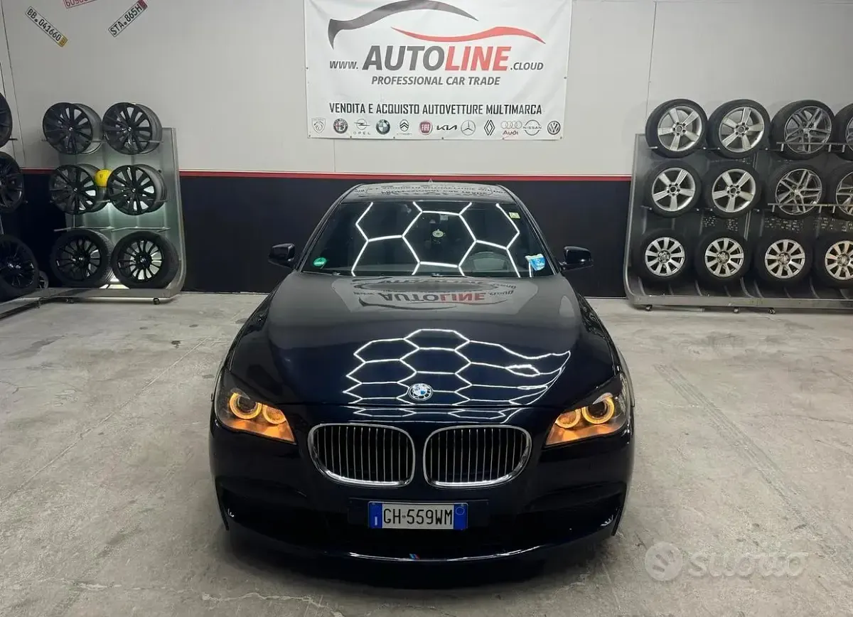Usata BMW 730 Comfort Edition 245 CV (180 kW) 2012 Nero Berlina