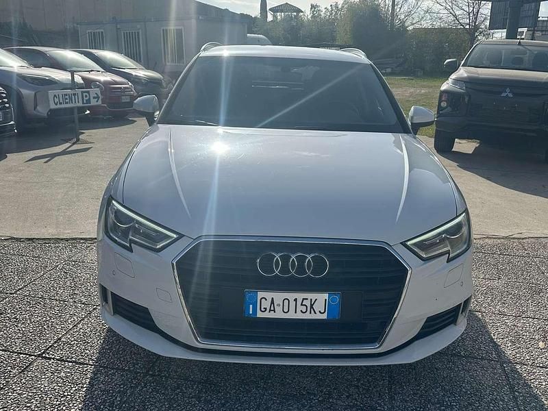 Usata Audi A3 Sport 116 CV (85 kW) 2019 Bianco Berlina