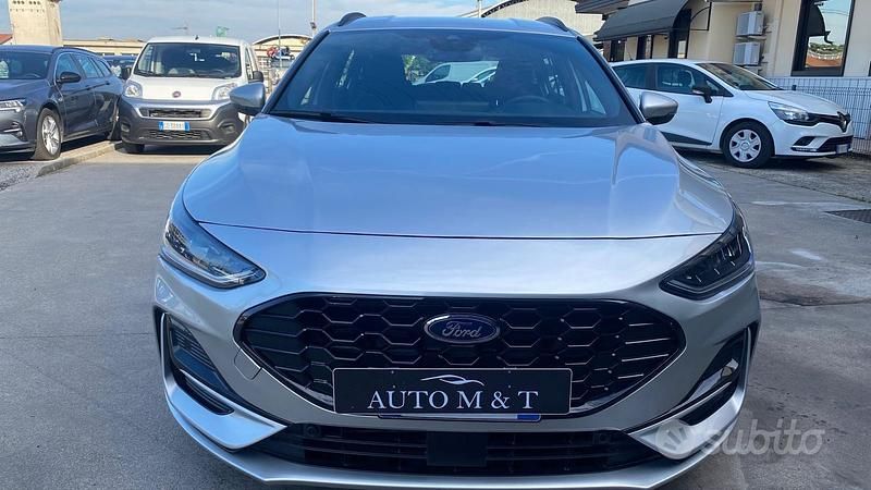 Usata Ford Focus ST-Line 125 CV (91 kW) 2022 Grigio Station wagon