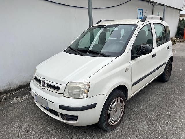 Usata Fiat Panda Dynamic 60 CV (44 kW) 2010 Bianco Utilitaria