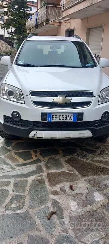Usata Chevrolet Captiva 2010 Bianco SUV