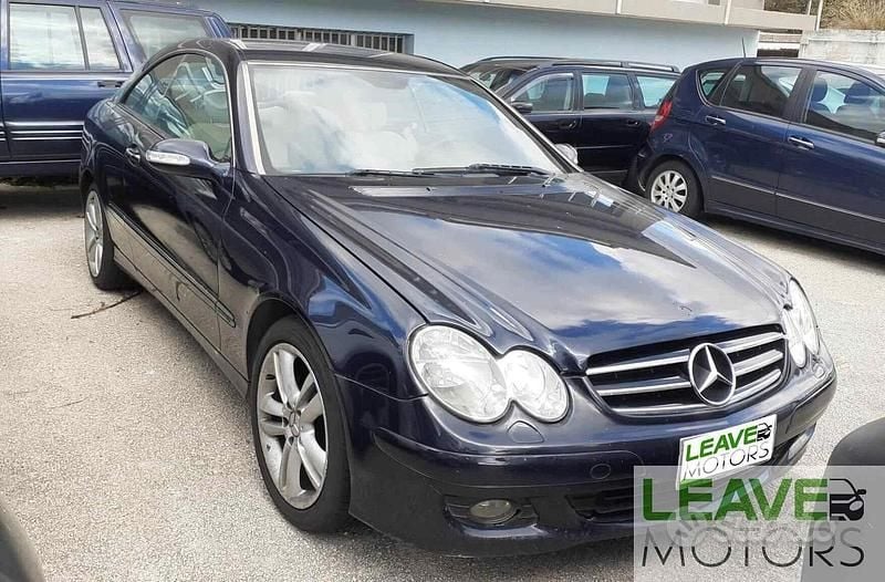 Usata Mercedes CLK220 Avantgarde 150 CV (110 kW) 2006 Blu Coupé