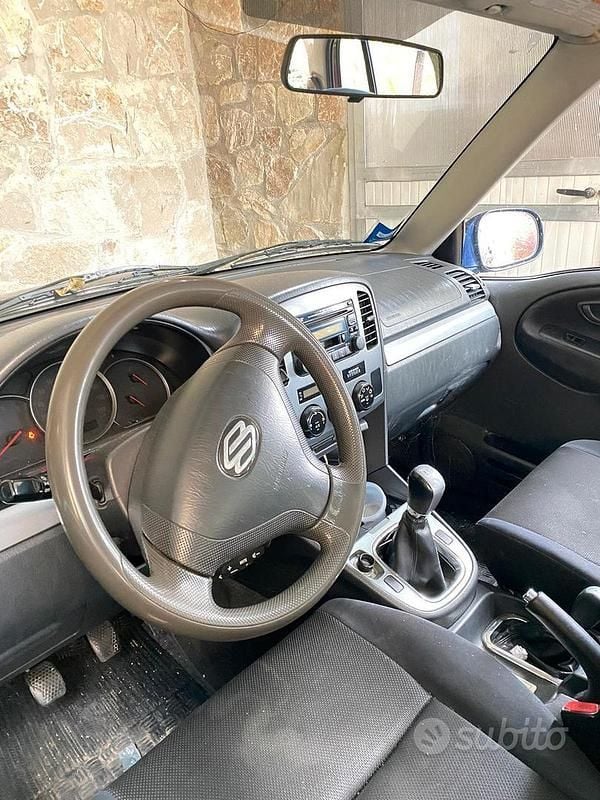 Blu Usata 2004 Suzuki Vitara Station wagon | 7500 € (Molto cara) - Immagine 1/4