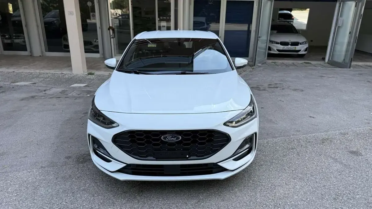 Usata Ford Focus ST-Line X 125 CV (91 kW) 2026 Bianco Berlina