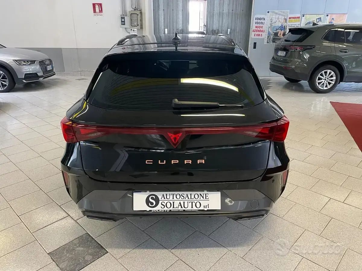 Usata Cupra Leon 150 CV (110 kW) 2025 Nero Station wagon