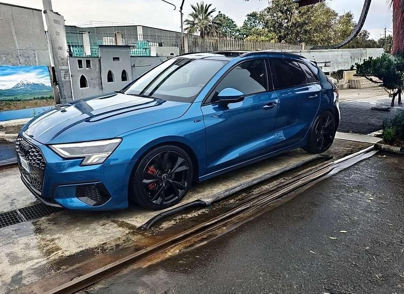 Usata Audi A3 S-Line 116 CV (85 kW) 2021 Blu/azzurro Berlina