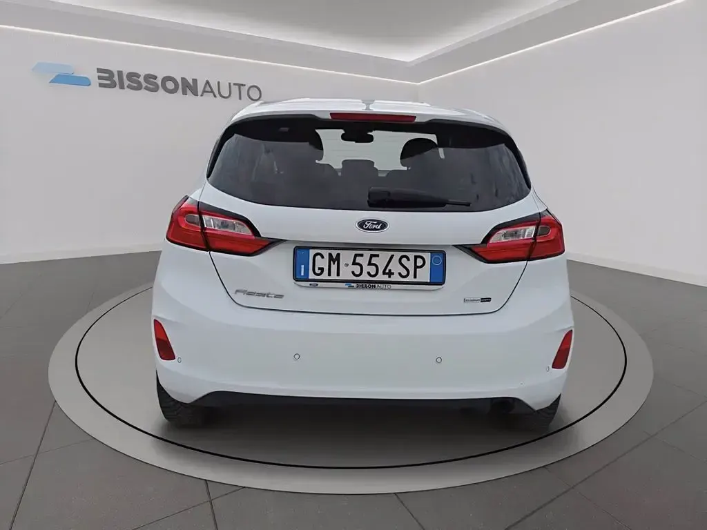 Usata Ford Fiesta Titanium 125 CV (91 kW) 2023 Bianco frozen Utilitaria