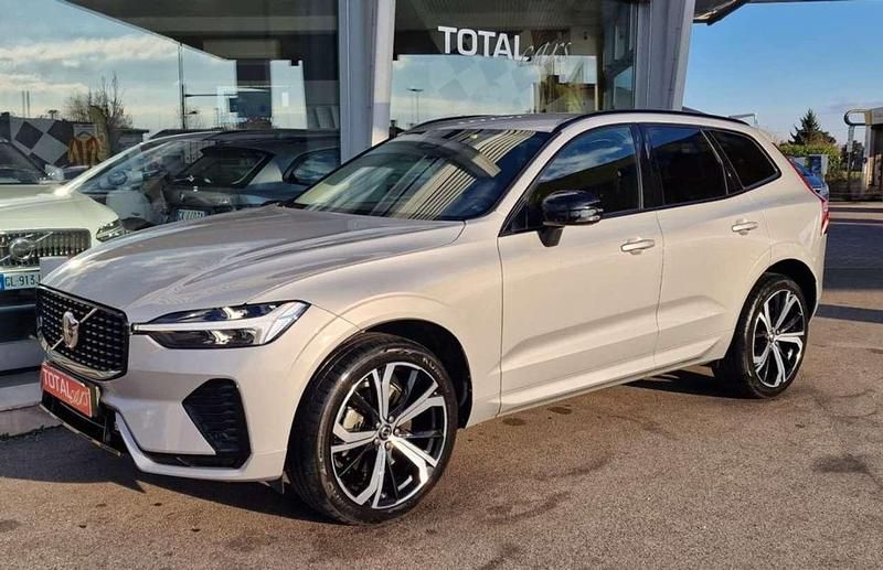 Usata Volvo XC60 Plus 197 CV (144 kW) 2023 Argento metallizzato SUV