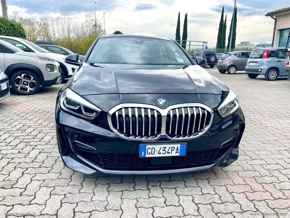 Usata BMW 116 M Sport 116 CV (85 kW) 2021 Nero Utilitaria