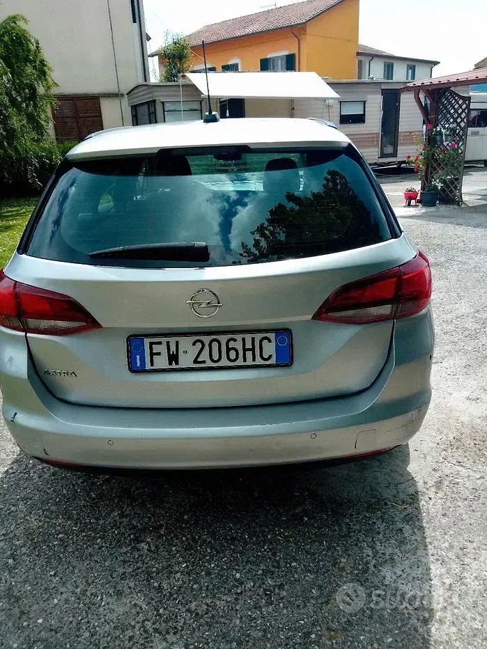 Usata Opel Astra 90 CV (66 kW) 2019 Grigio Station wagon