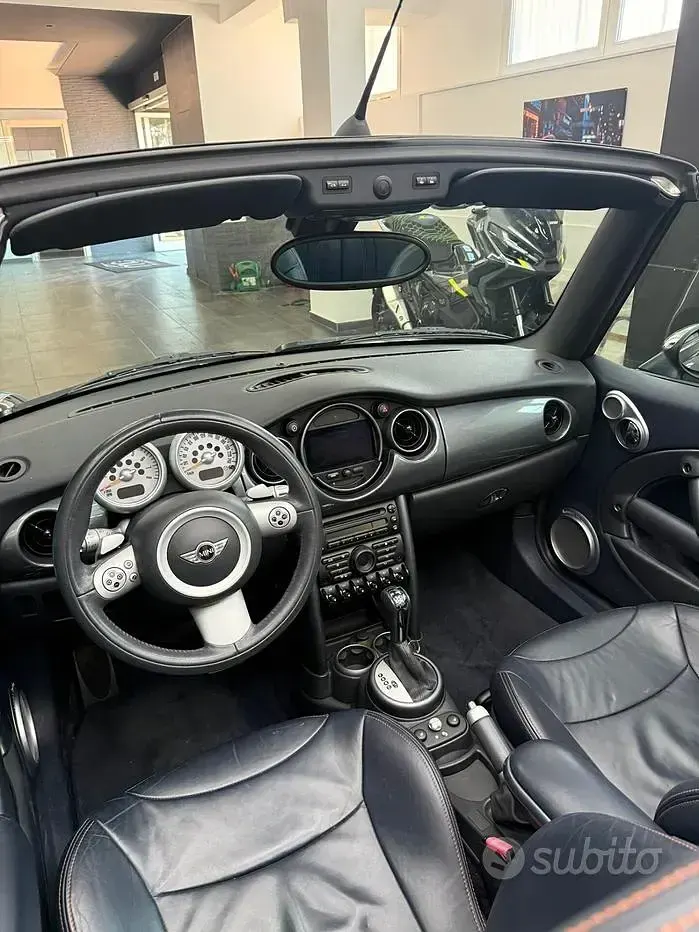 Usata Mini Cooper Cabriolet 116 CV (85 kW) 2005 Blu Cabrio