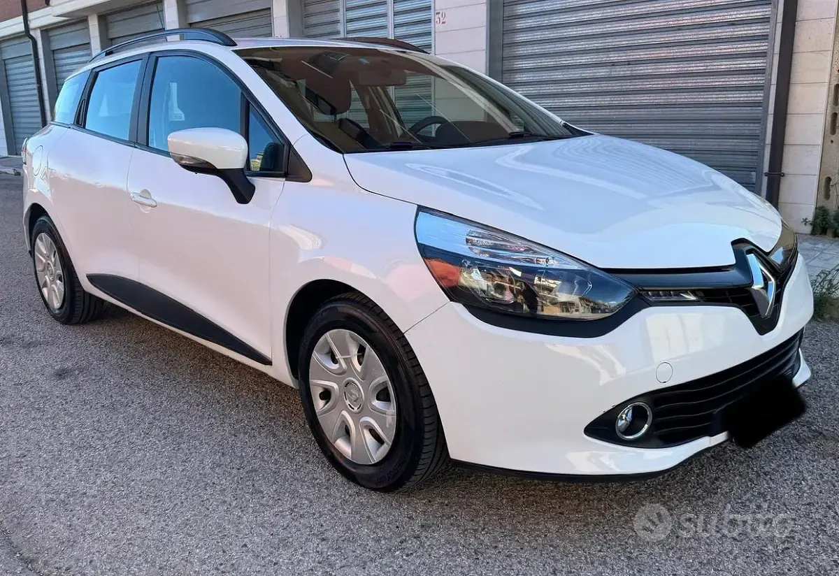 Usata Renault Clio 75 CV (55 kW) 2017 Bianco Station wagon