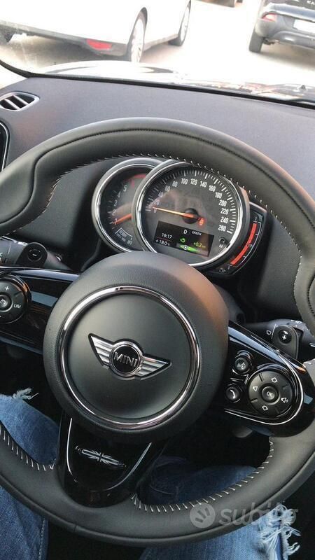Usata Mini Countryman 190 CV (139 kW) 2017 Grigio SUV