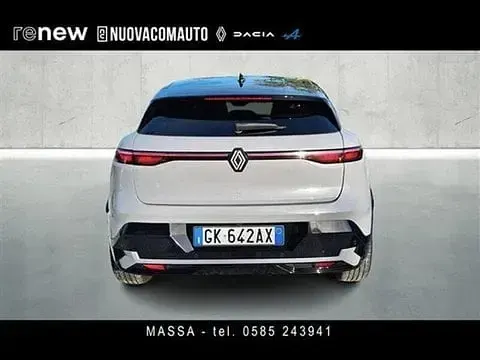 Usata Renault Megane E-Tech Techno 161 kW (220 CV) 2022 Grigio scuro Utilitaria