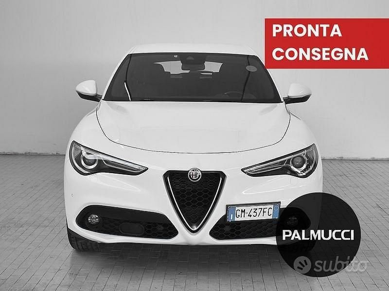 Usata Alfa Romeo Stelvio Super 160 CV (117 kW) 2022 SUV