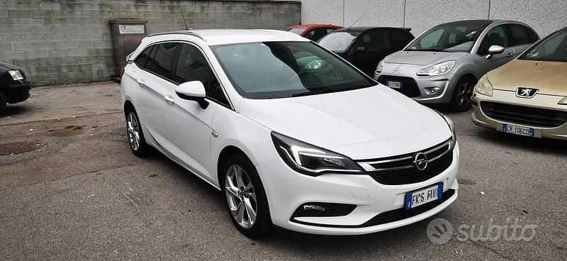 Bianco Usata 2018 Opel Astra Business Station wagon | 4000 € (Super prezzo) - Immagine 1/4