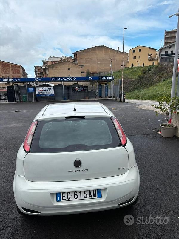 Usata Fiat Punto Evo 2011 Bianco Utilitaria