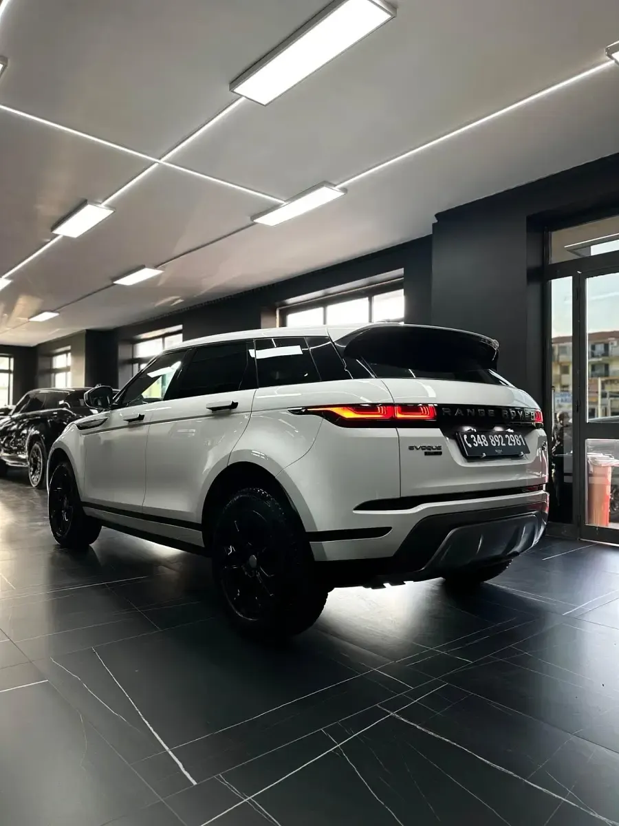 Usata Land Rover Range Rover evoque HSE 150 CV (110 kW) 2019 Bianco SUV