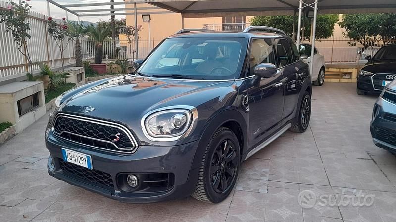 Käytetty Mini Cooper S Countryman Hype 192 HP (141 kW) 2020 Harmaa Katumaasturi