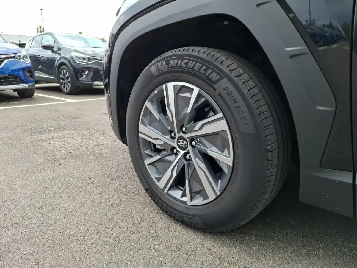 Usata Hyundai Tucson 230 CV (169 kW) 2022 Argento SUV