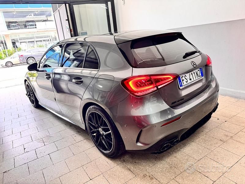 Usata Mercedes A180 Premium 116 CV (85 kW) 2018 Grigio Berlina
