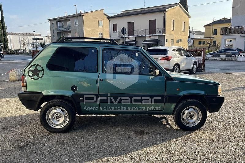 Usata Fiat Panda 4x4 Trekking 54 CV (39 kW) 2000 Verde Utilitaria