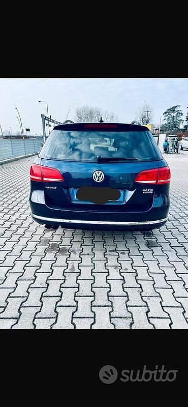 Usata VW Passat Comfortline 140 CV (102 kW) 2013 Blu Station wagon