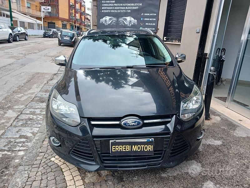 Usata Ford Focus Titanium 115 CV (84 kW) 2012 Nero Station wagon