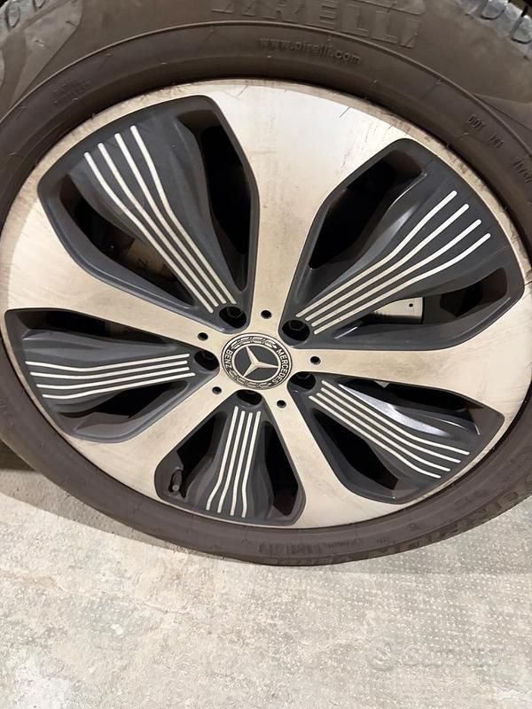 Usata Mercedes EQC400 300 kW (408 CV) 2020 Nero SUV