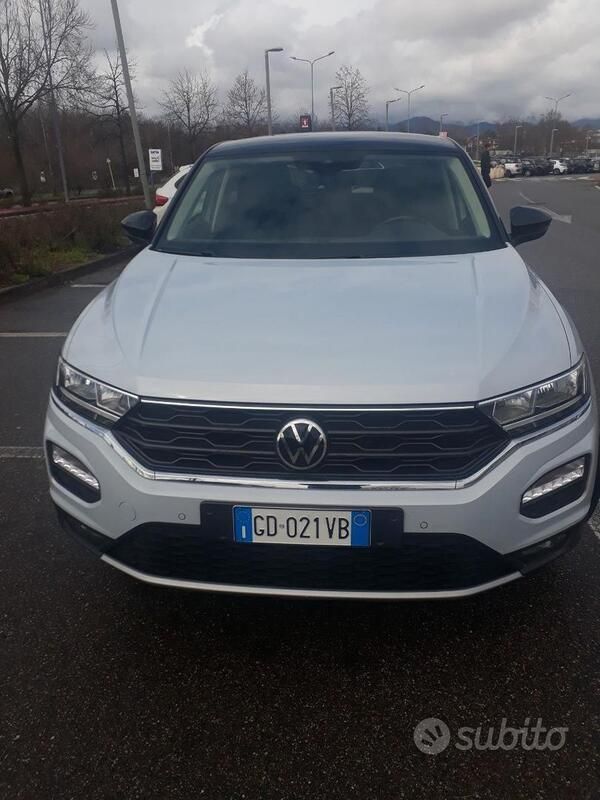 Grigio Usata 2021 VW T-Roc SUV | 19.900 € (Ottimo prezzo) - Immagine 1/4