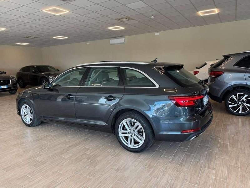 Usata Audi A4 Ambiente 150 CV (110 kW) 2019 Grigio Station wagon