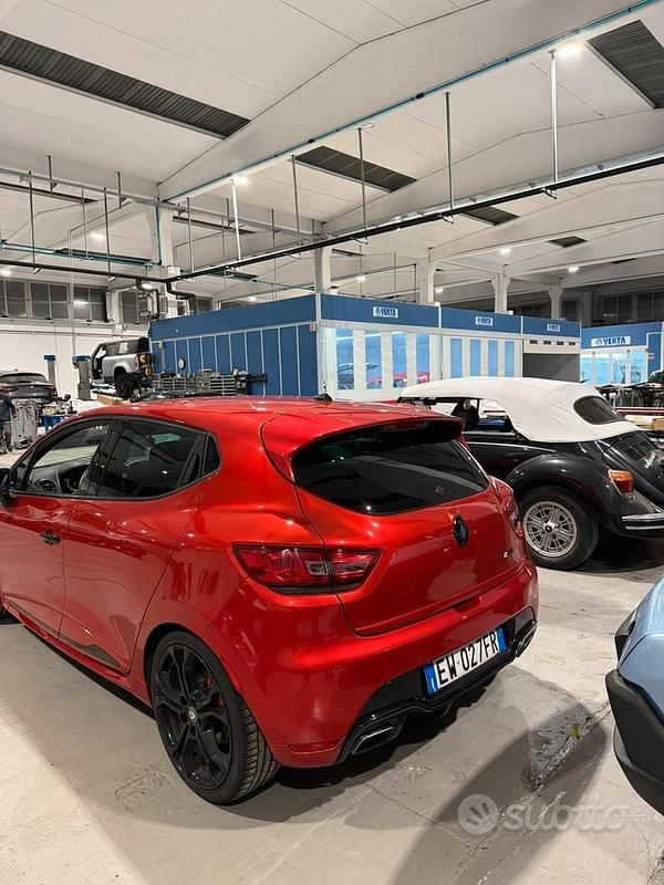 Usata Renault Clio IV R.S. 200 CV (147 kW) 2014 Rosso Berlina