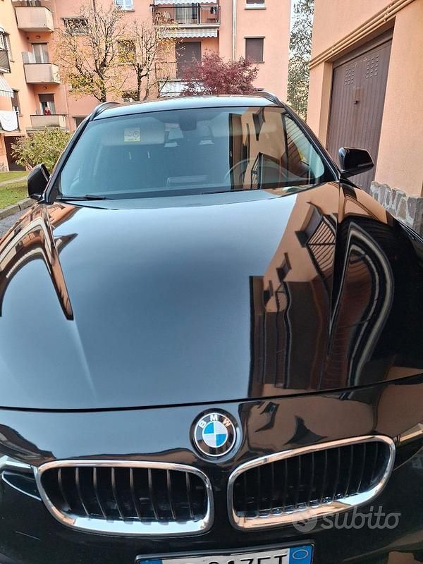 Usata BMW 316 Sport Line 116 CV (85 kW) 2016 Nero Berlina