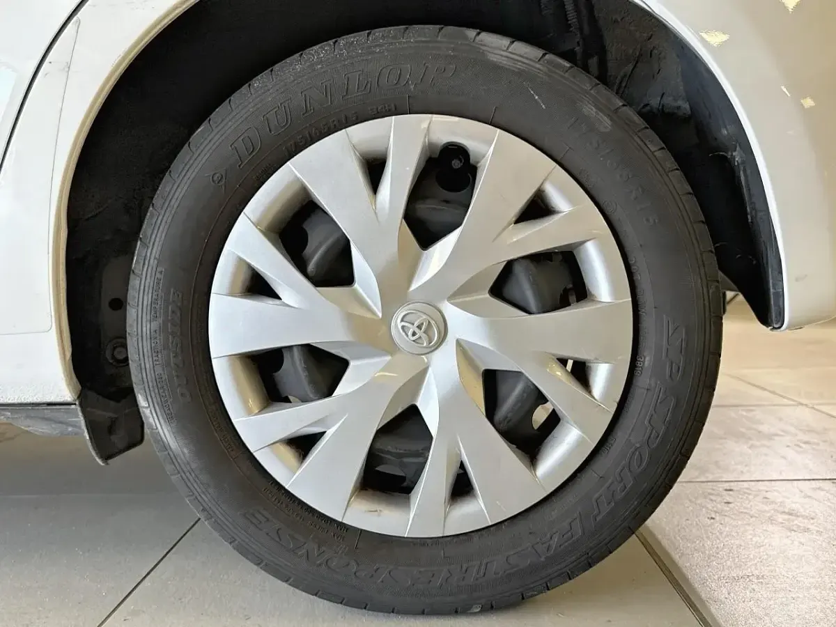 Usata Toyota Yaris Hybrid Business Edition 2019 Bianco Utilitaria