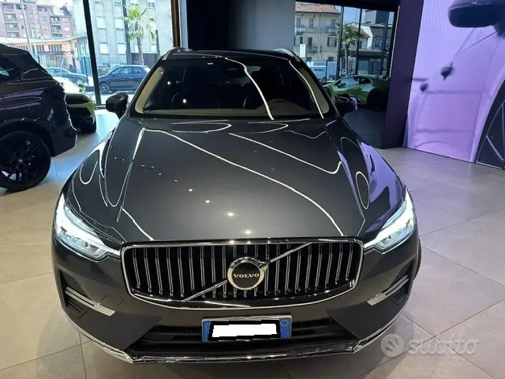 Usata Volvo XC60 Plus 197 CV (144 kW) 2023 Grigio SUV