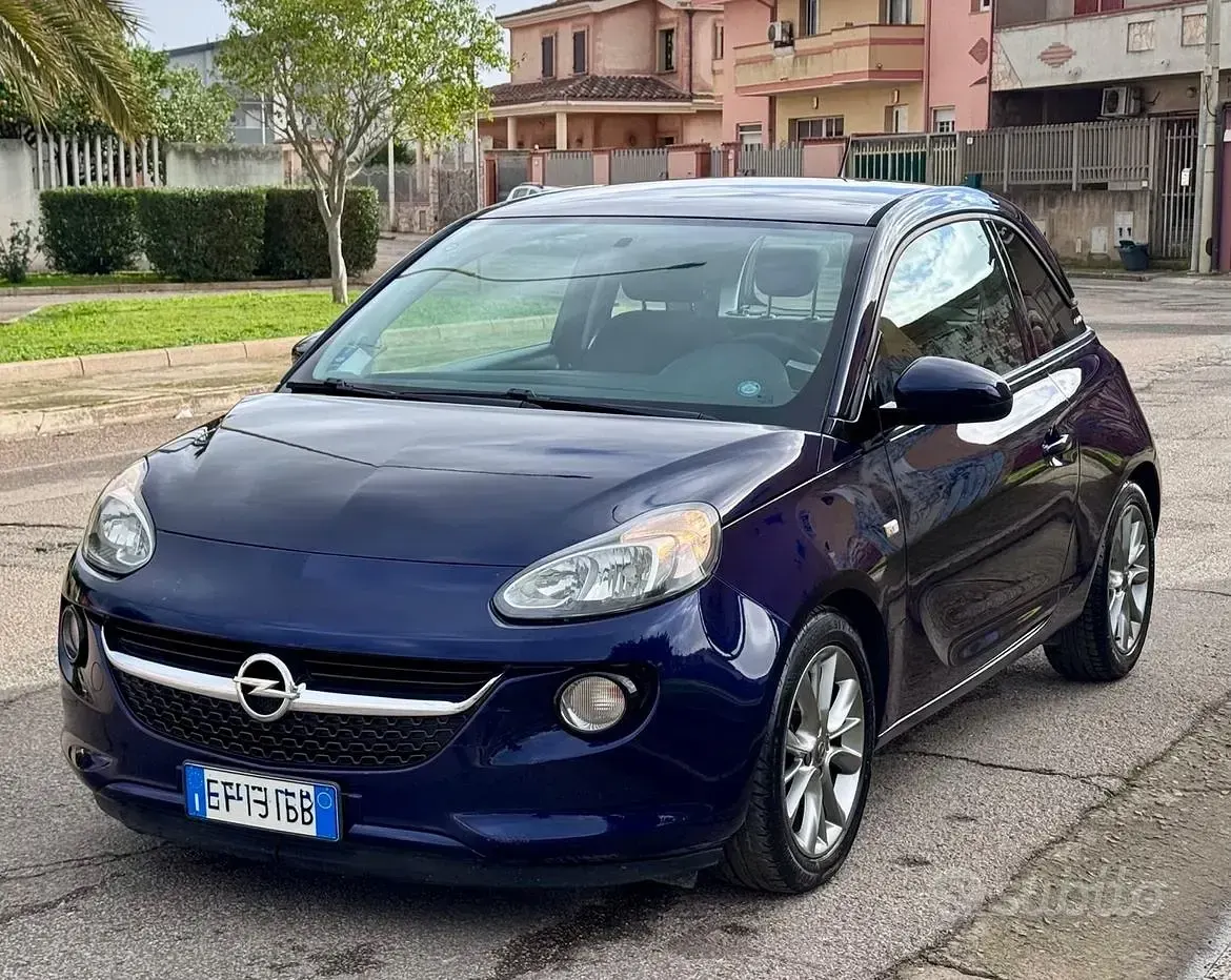 Usado Opel Adam Jam 69 CV (50 kW) 2015 Azul Utilitario
